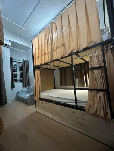 四人混合间床位 — Alleyway Hostel